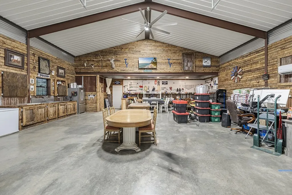 1408 Pine Wilderness Drive Queen City TX 75572