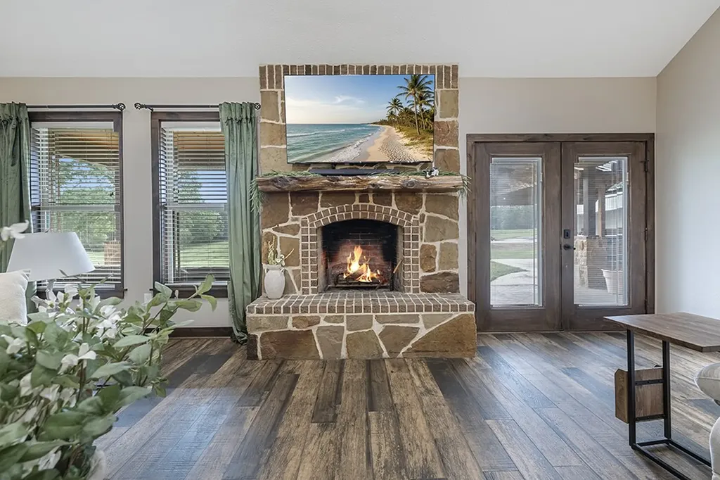 1408 Pine Wilderness Drive Queen City TX 75572