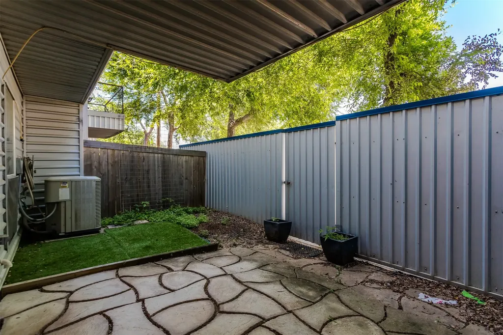 1429 Caddo Street Dallas TX 75204