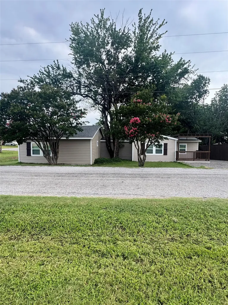 889 Quail Creek Circle Pottsboro TX 75076