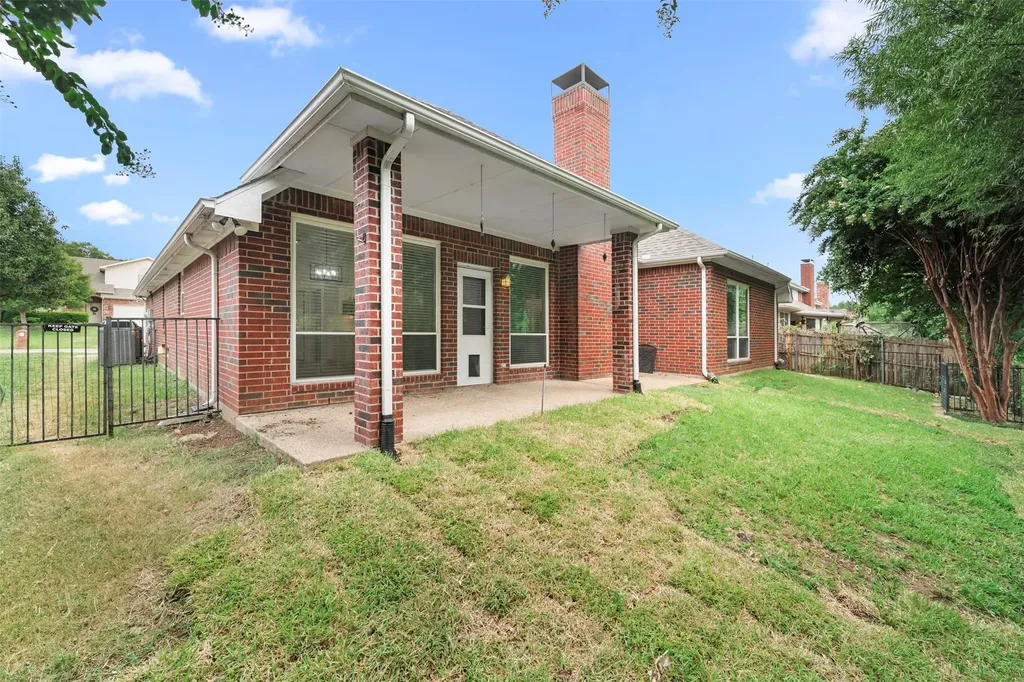 3016 Deer Trail Mckinney TX 75071