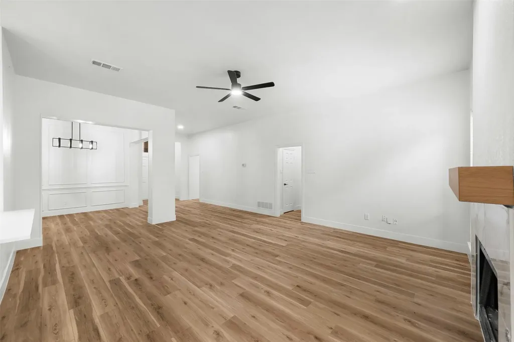 3016 Deer Trail Mckinney TX 75071