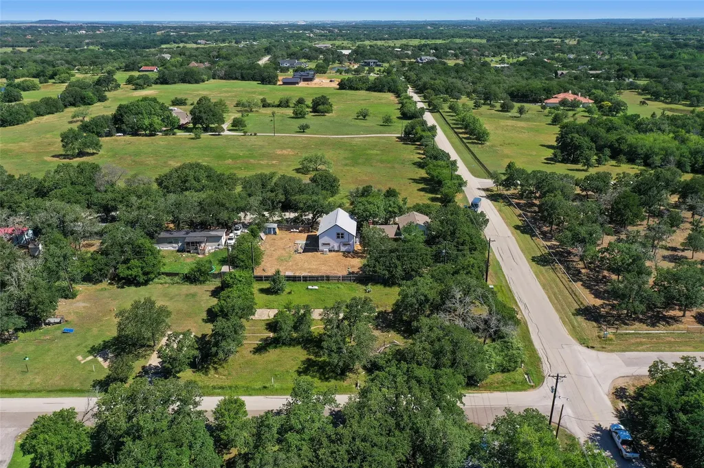 1102 Maple Drive Bartonville TX 76226