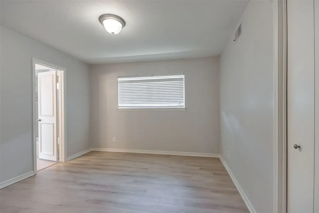 10679 Sandpiper Lane Dallas TX 75230