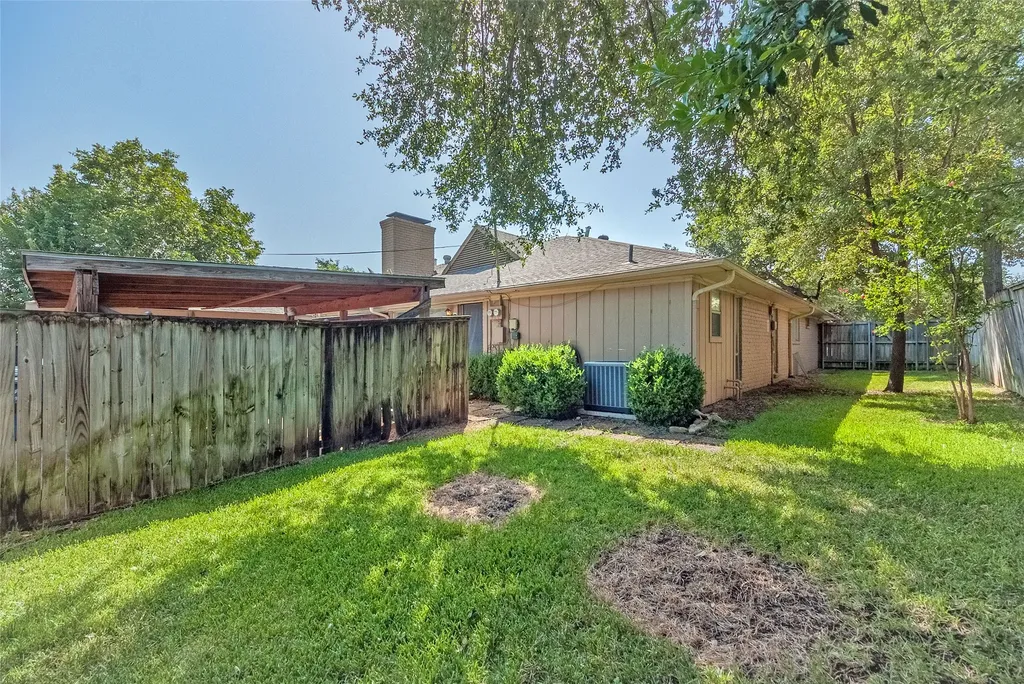 10679 Sandpiper Lane Dallas TX 75230