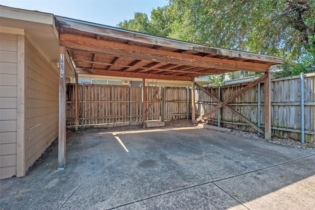 10679 Sandpiper Lane Dallas TX 75230