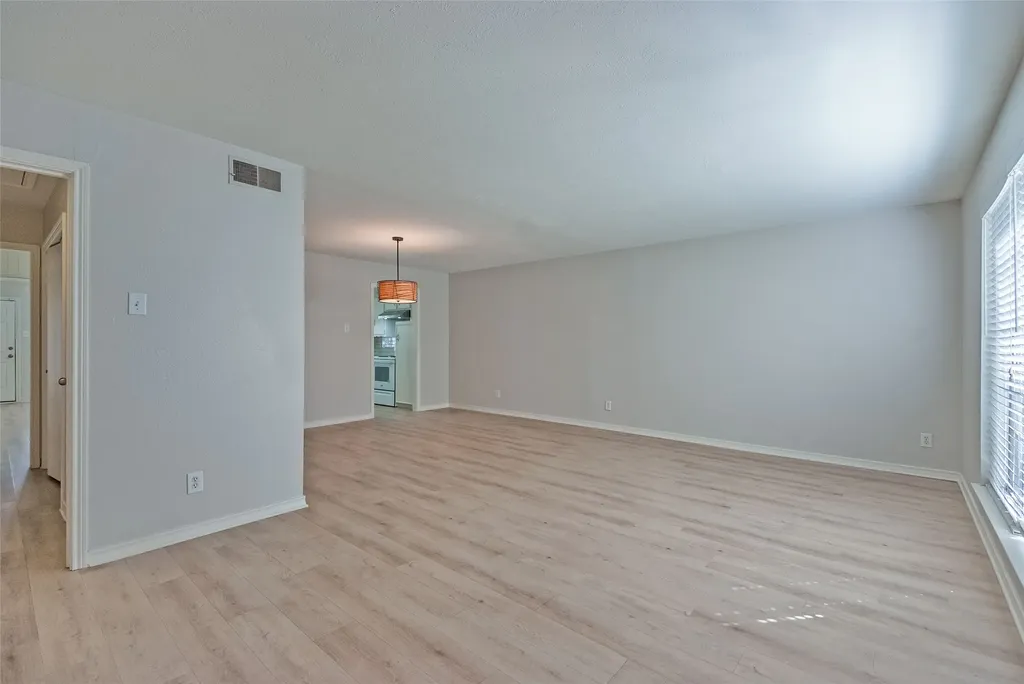 10679 Sandpiper Lane Dallas TX 75230