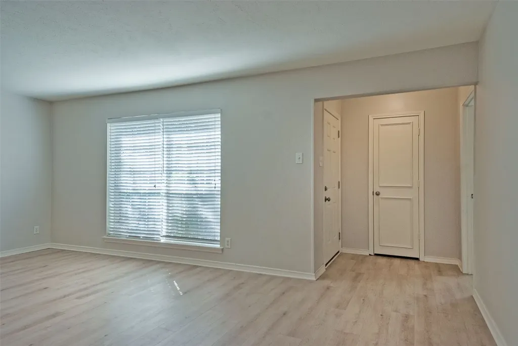 10679 Sandpiper Lane Dallas TX 75230