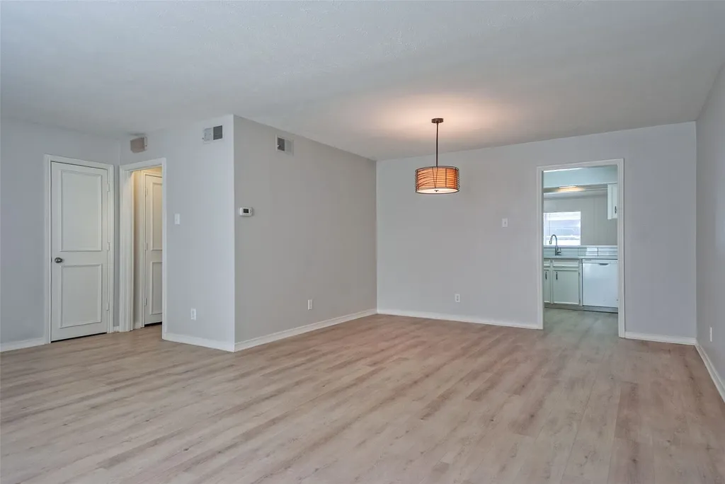 10679 Sandpiper Lane Dallas TX 75230