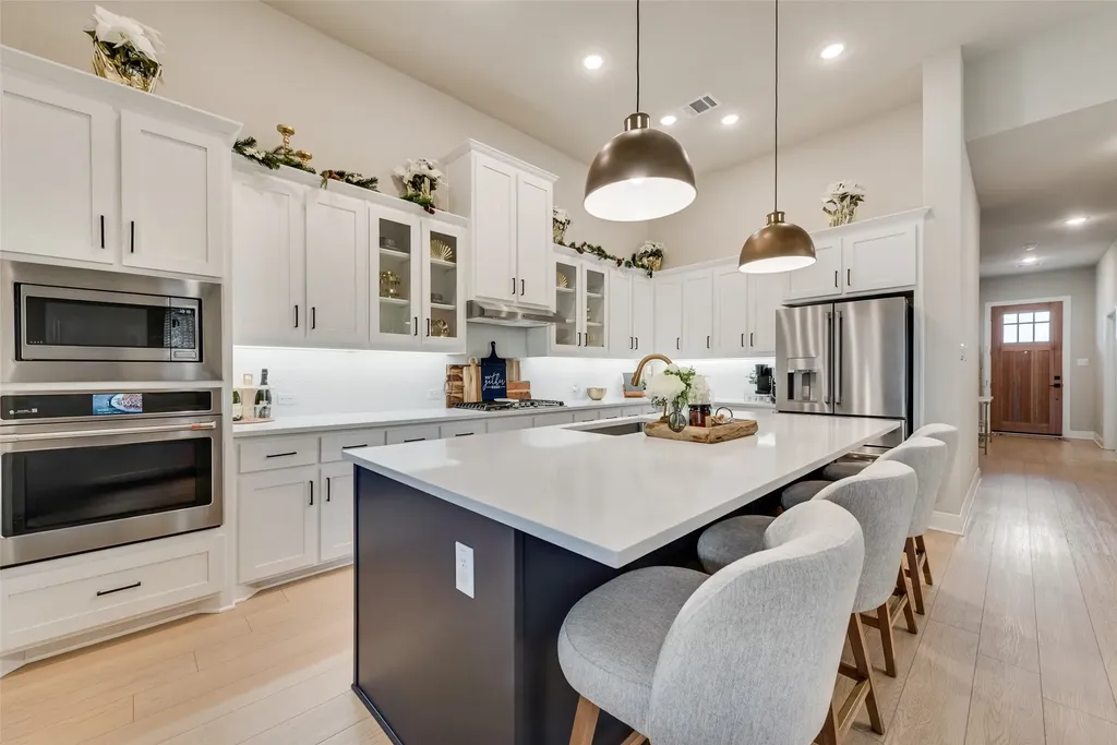 1028 Almond Blossom Circle Crowley TX 76036