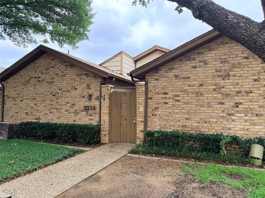 2218 Winter Sunday Way Arlington TX 76012