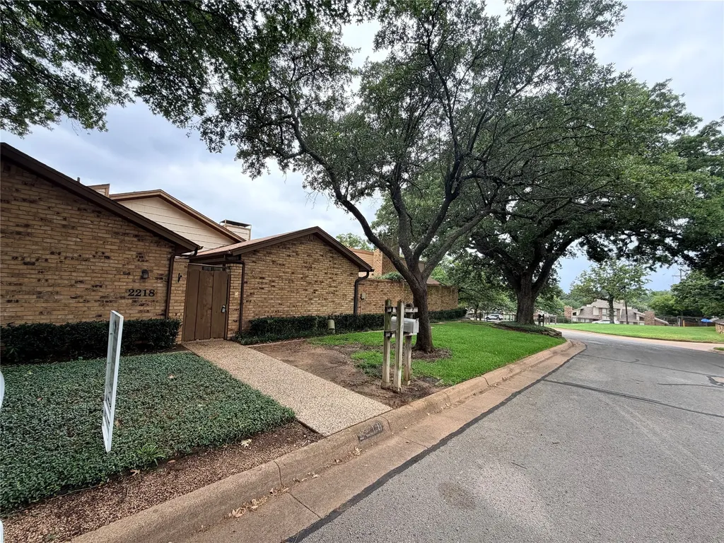 2218 Winter Sunday Way Arlington TX 76012