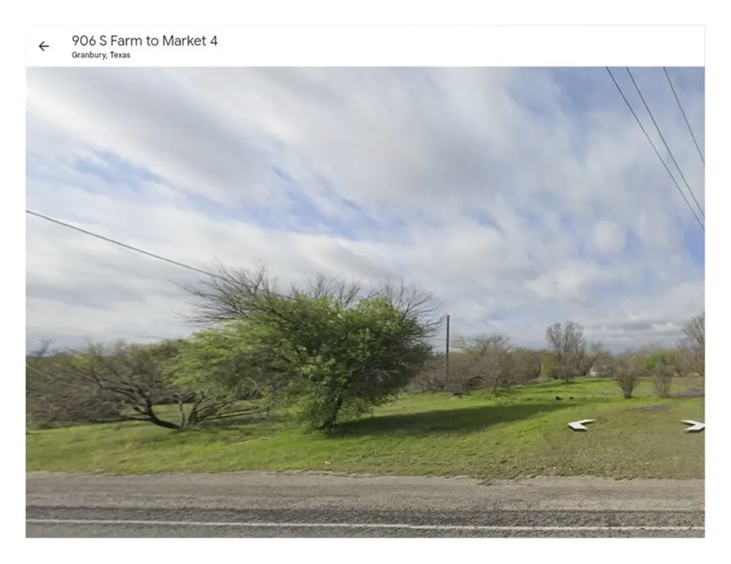 909 Lipan Drive Granbury TX 76048