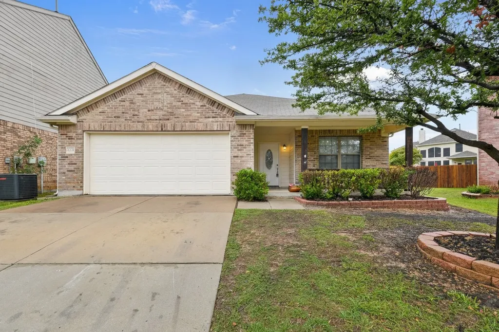 4205 Golden Sunset Court Fort Worth TX 76244