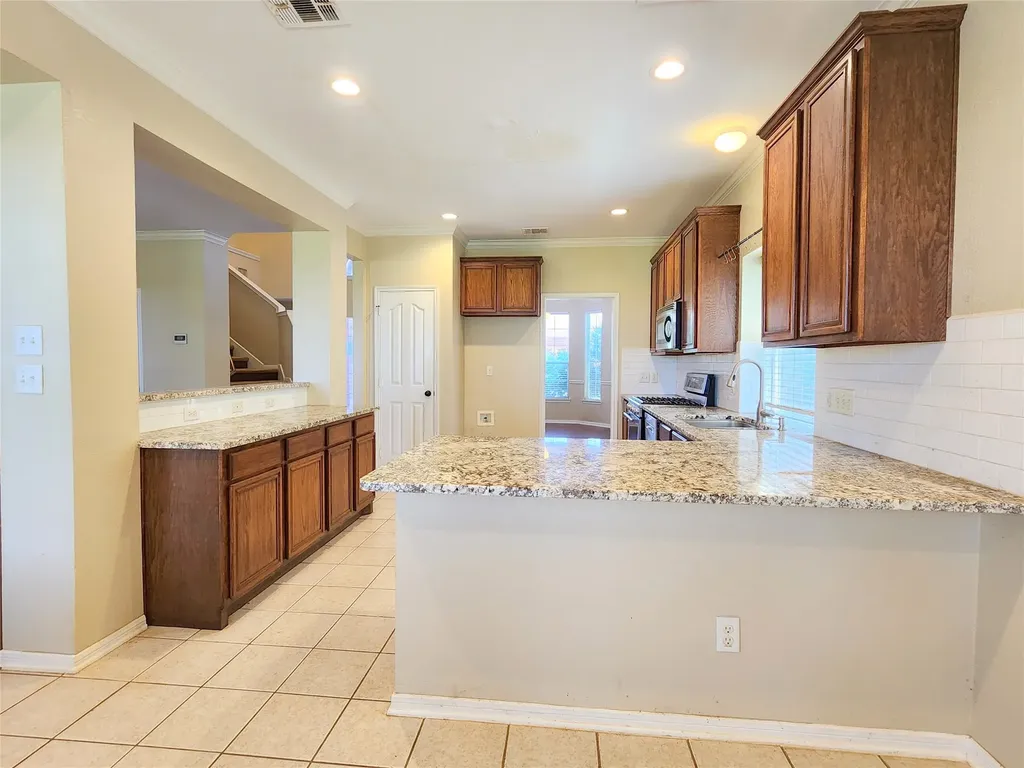 2105 Clubside Drive Corinth TX 76210