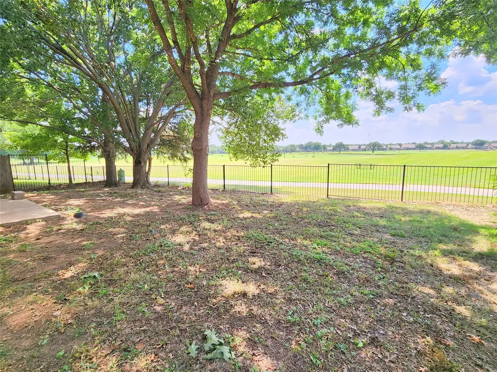 2105 Clubside Drive Corinth TX 76210