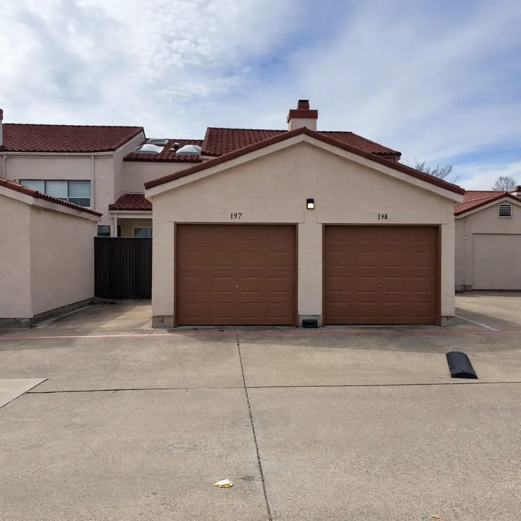 551 Ranch Trail Irving TX 75063