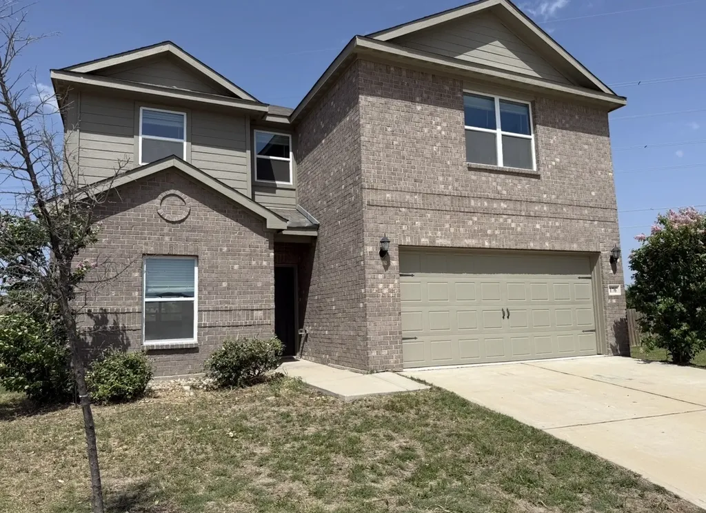 176 Banjo Trail Newark TX 76071