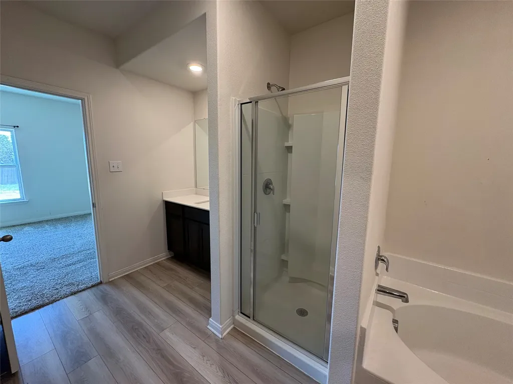 176 Banjo Trail Newark TX 76071