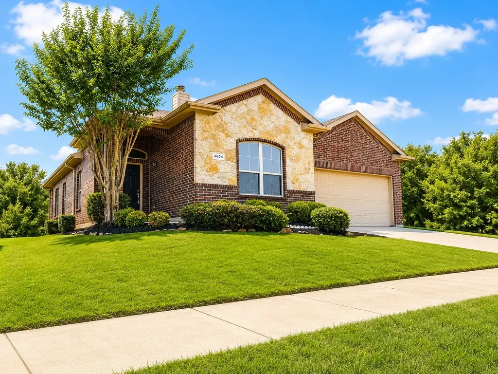 4604 Gunnison Drive Denton TX 76208