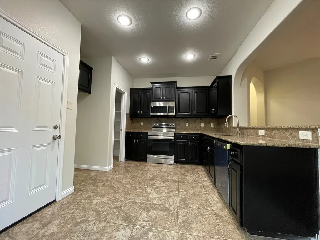 4604 Gunnison Drive Denton TX 76208