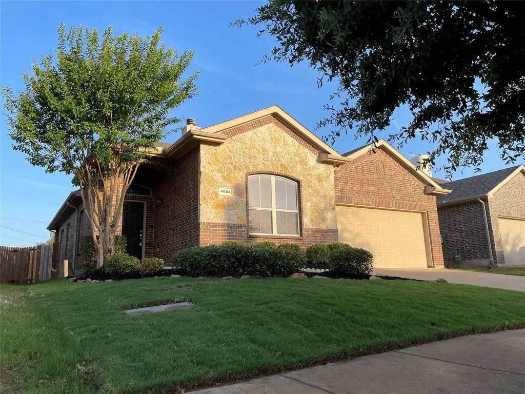 4604 Gunnison Drive Denton TX 76208