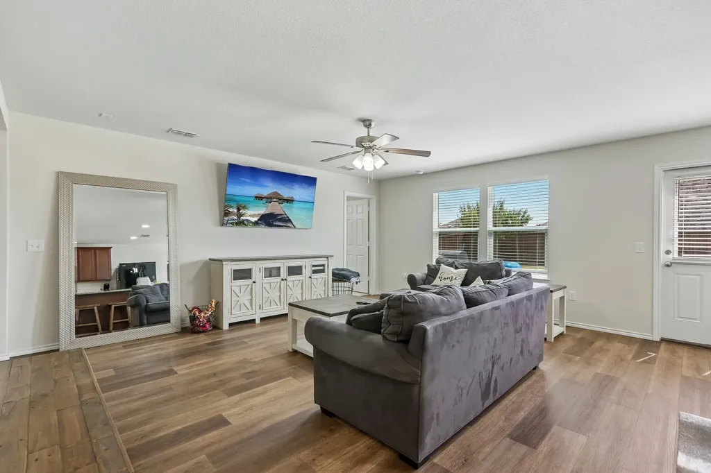 3304 Biggs Avenue Aubrey TX 76227