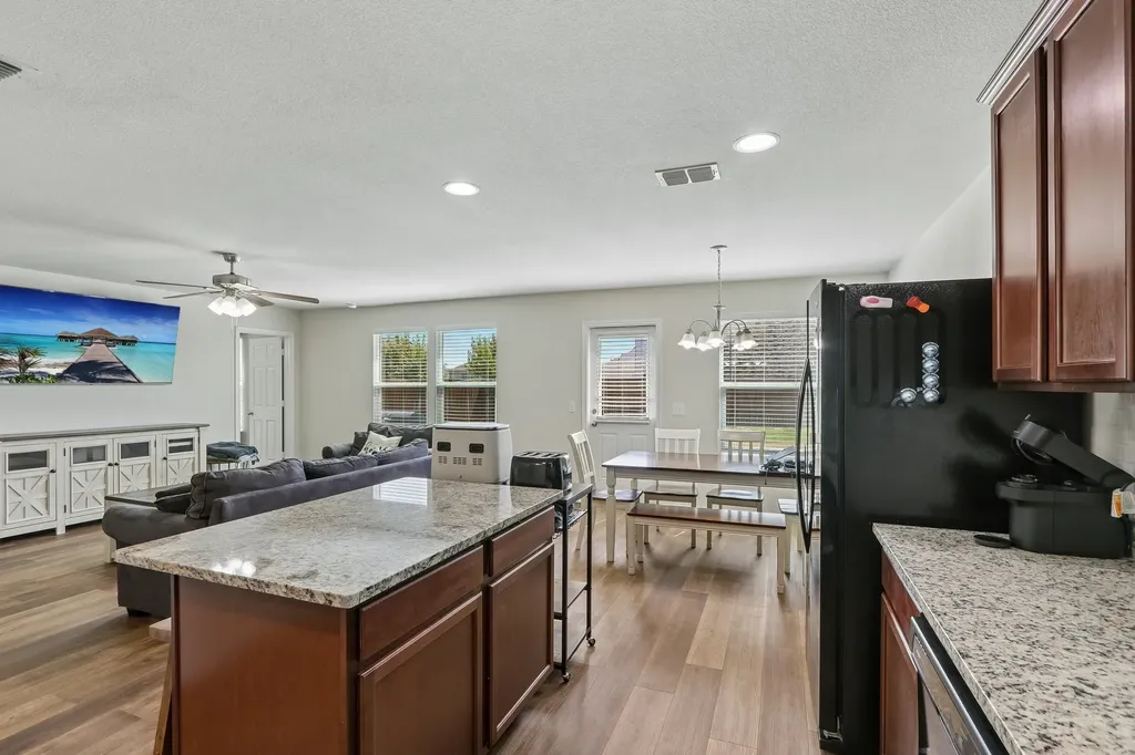 3304 Biggs Avenue Aubrey TX 76227