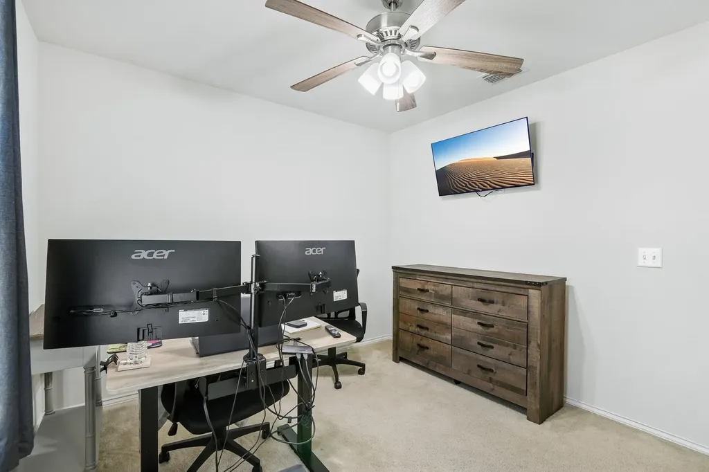 3304 Biggs Avenue Aubrey TX 76227