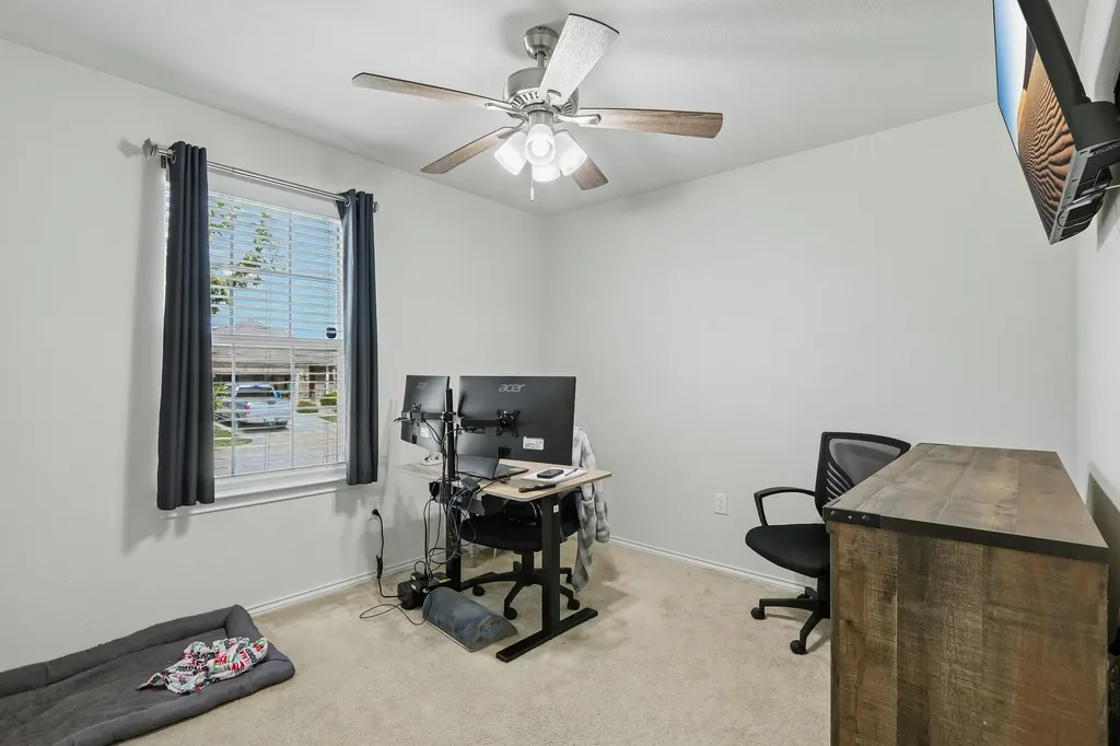3304 Biggs Avenue Aubrey TX 76227