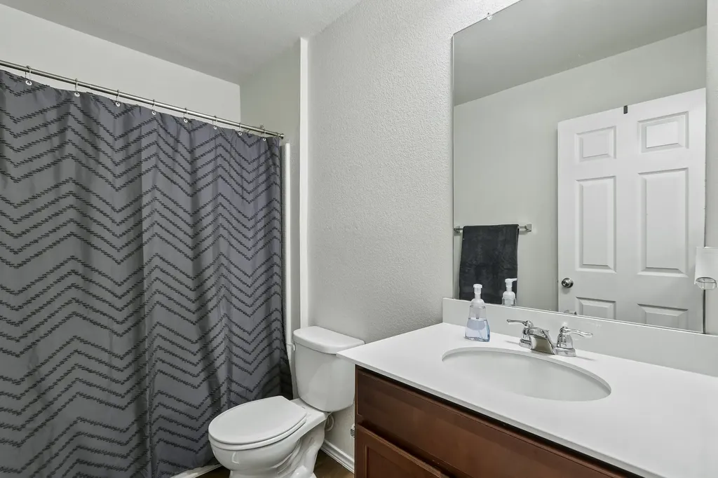 3304 Biggs Avenue Aubrey TX 76227