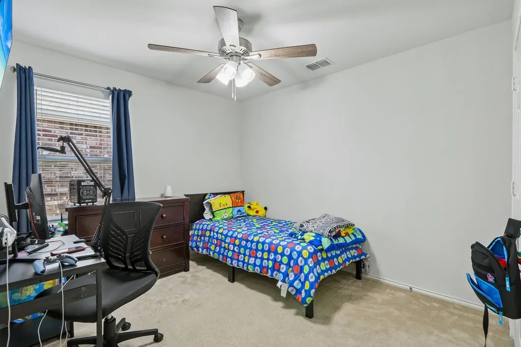 3304 Biggs Avenue Aubrey TX 76227