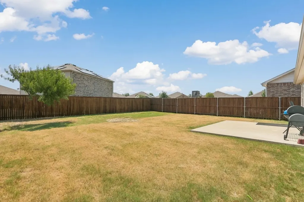 3304 Biggs Avenue Aubrey TX 76227