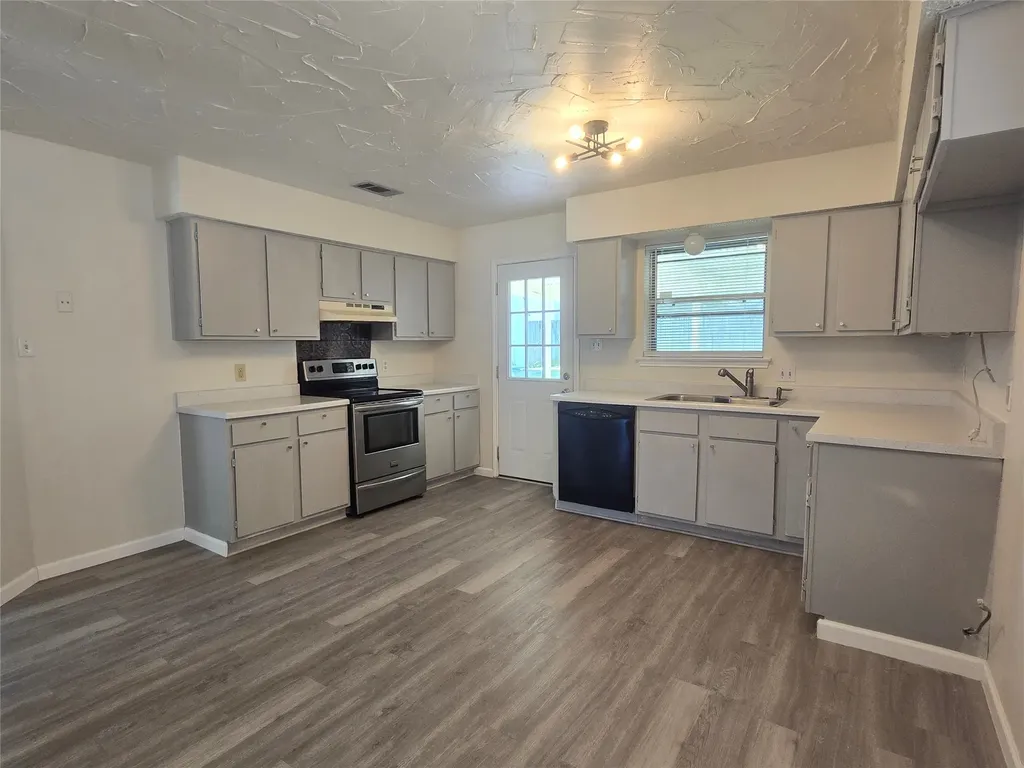 3808 Indian Wells Drive Arlington TX 76017