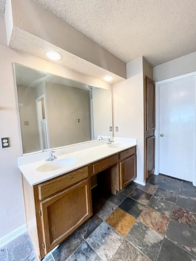 6404 Tempest Drive Arlington TX 76001