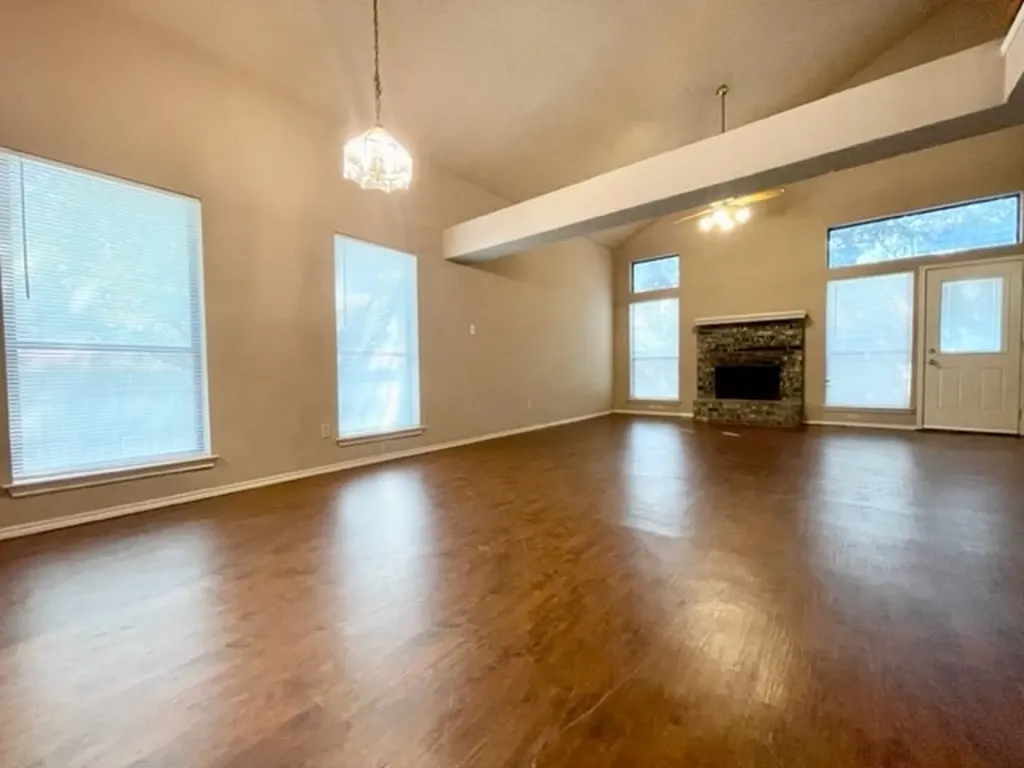 6404 Tempest Drive Arlington TX 76001
