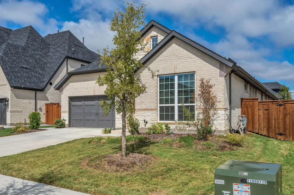 16128 Harris Hawk Street Frisco TX 75035