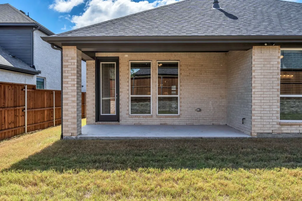 16128 Harris Hawk Street Frisco TX 75035