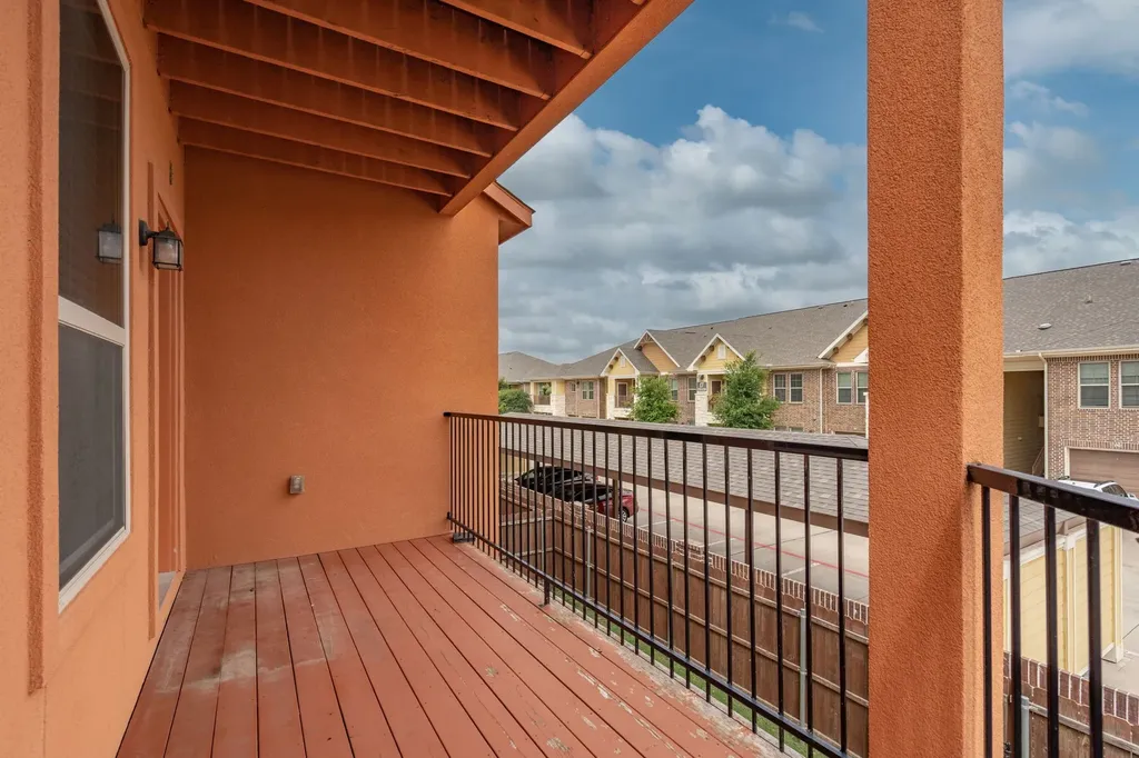 2640 Venice Drive Grand Prairie TX 75054