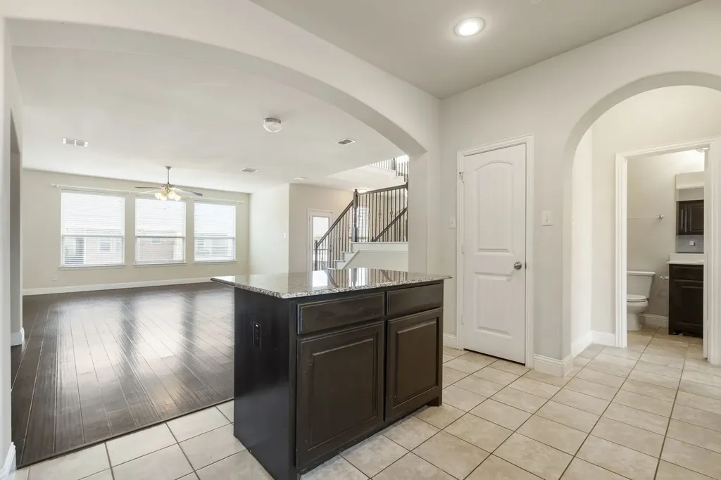 2640 Venice Drive Grand Prairie TX 75054