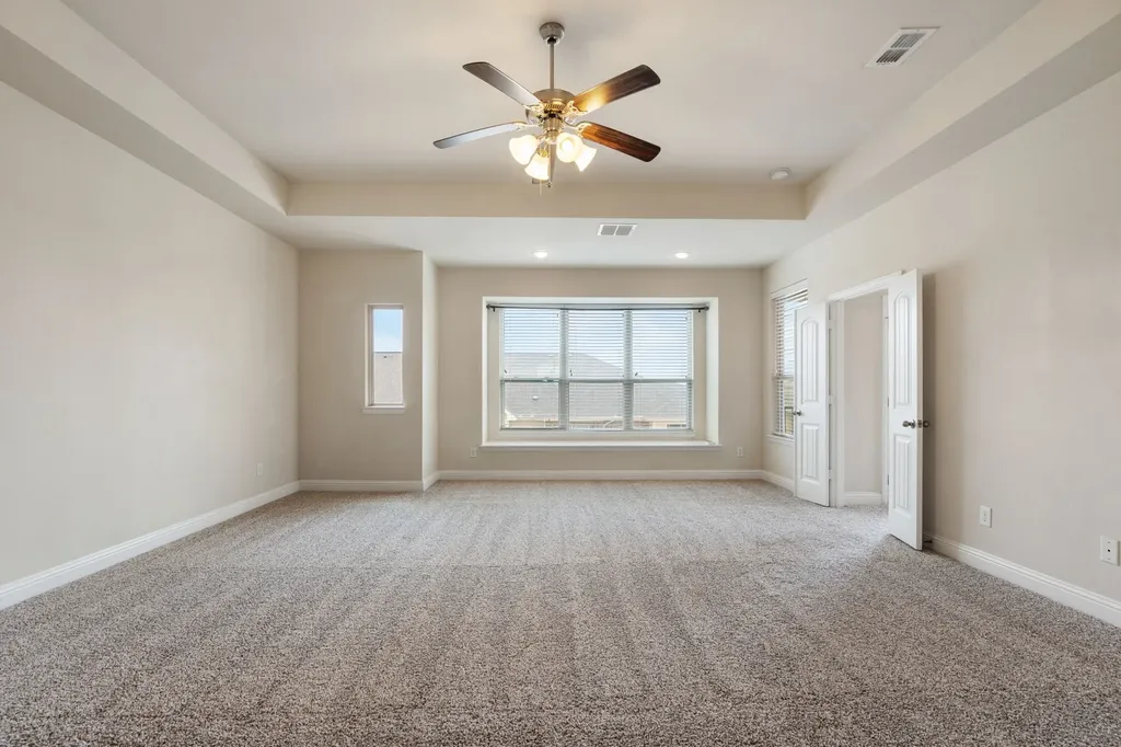 2640 Venice Drive Grand Prairie TX 75054