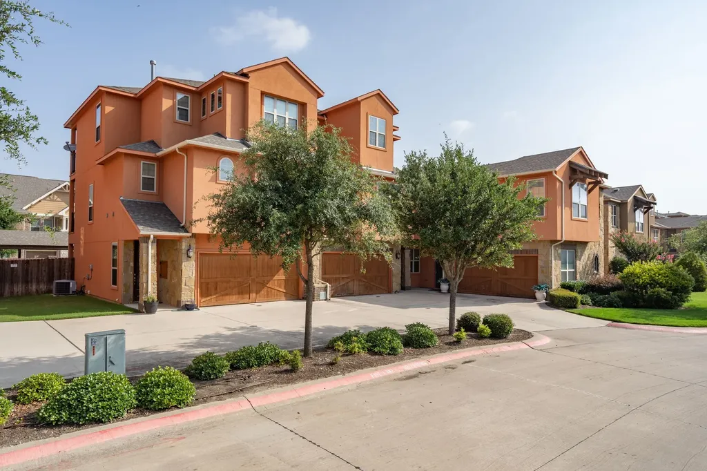 2640 Venice Drive Grand Prairie TX 75054