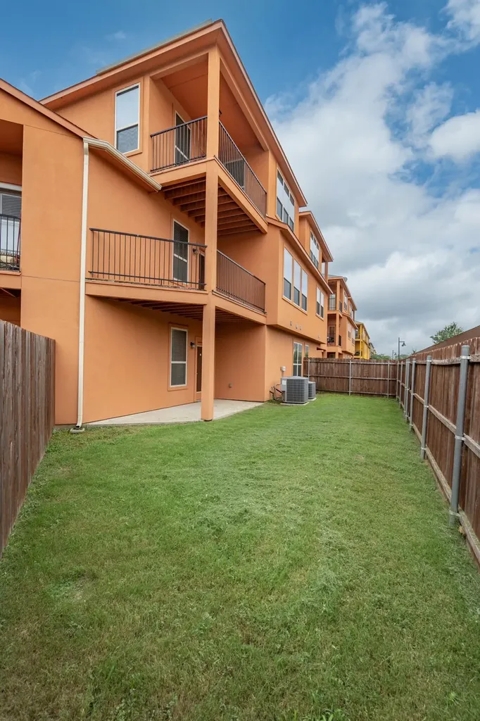 2640 Venice Drive Grand Prairie TX 75054