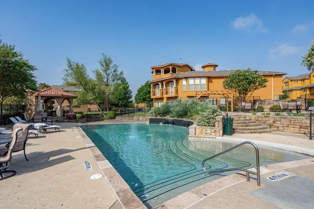 2640 Venice Drive Grand Prairie TX 75054