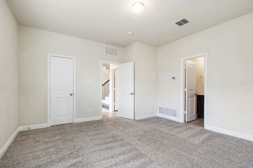 2640 Venice Drive Grand Prairie TX 75054