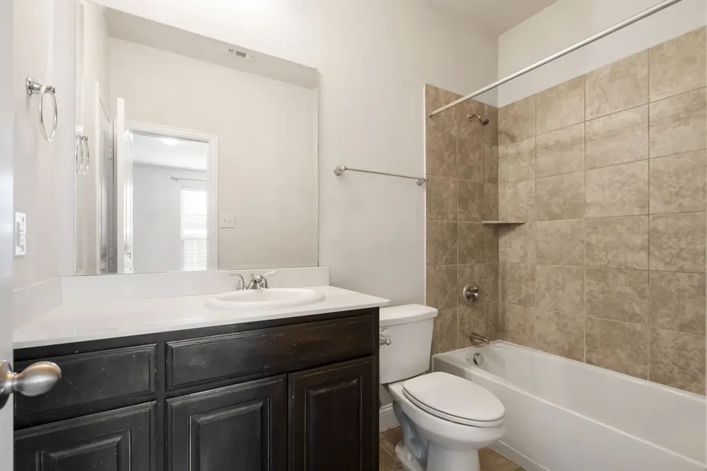 2640 Venice Drive Grand Prairie TX 75054