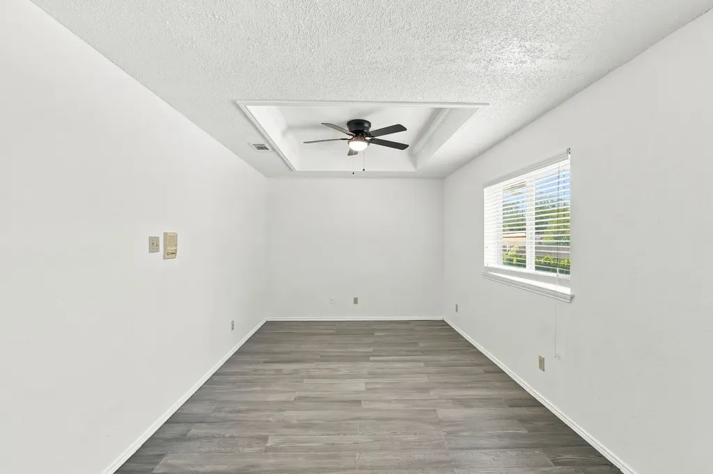 1121 The Meadows Parkway Desoto TX 75115