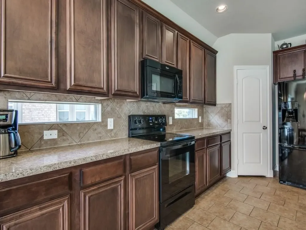 144 Mill Street Anna TX 75409