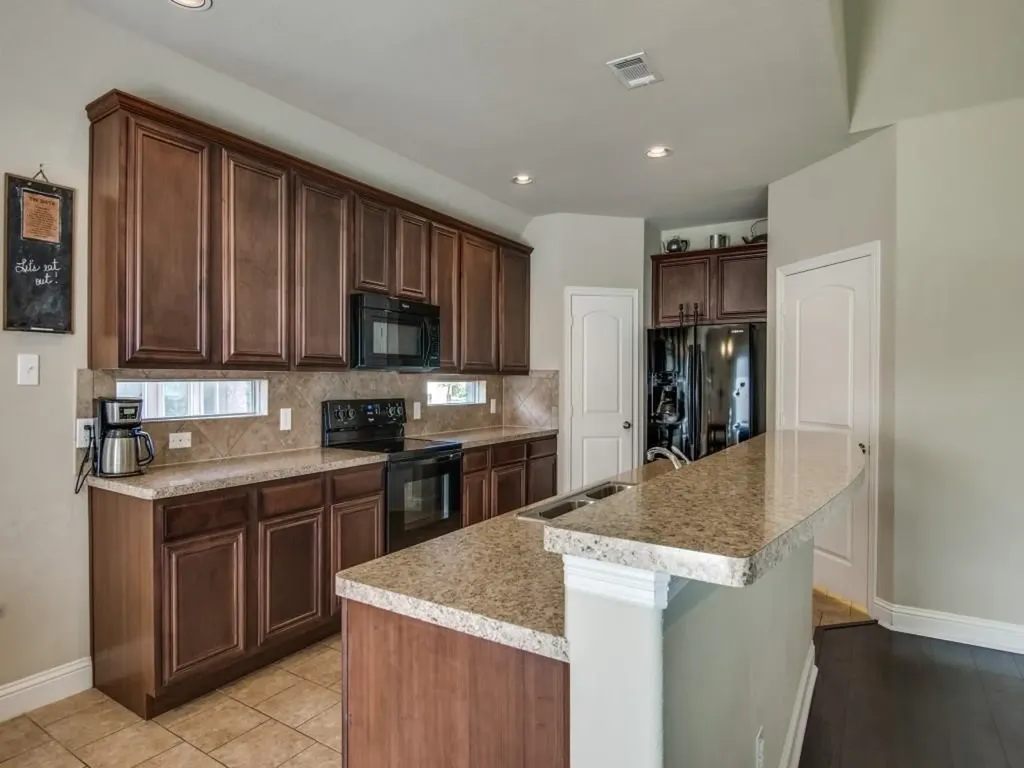 144 Mill Street Anna TX 75409
