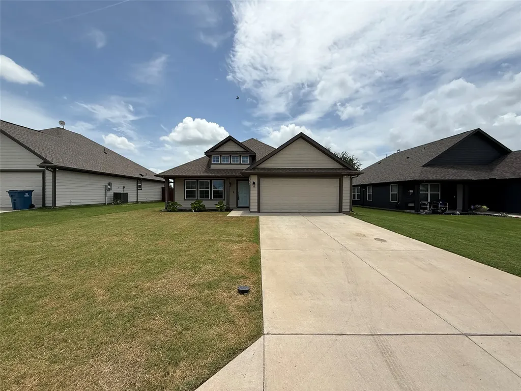 305 Sunnyside Drive Trenton TX 75490